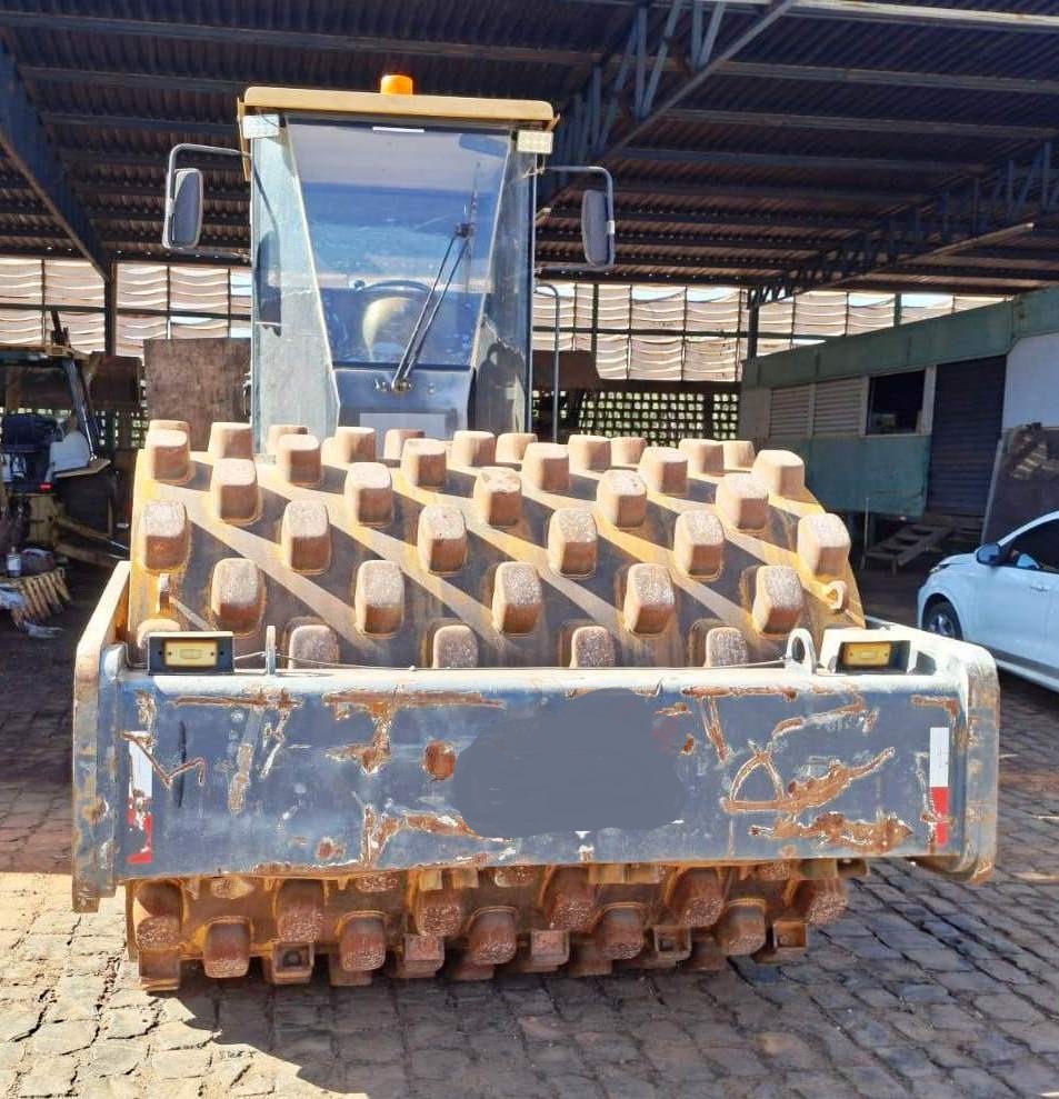 Rolo Compactador SEM 8218 | Tratorex – Tratores, Máquinas e Equipamentos