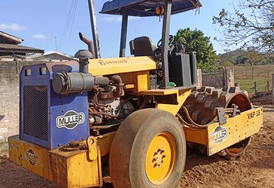 Rolo Compactador MULLER VAP55 | Tratorex – Tratores, Máquinas e ...