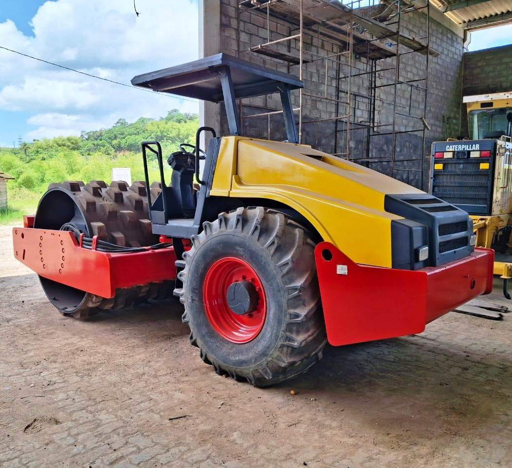 Rolo Compactador DYNAPAC CA250 | Tratorex – Tratores, Máquinas e ...