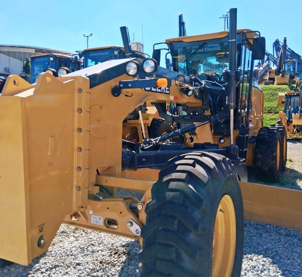 Motoniveladora&nbsp;JOHN DEERE&nbsp;620P - 26G308