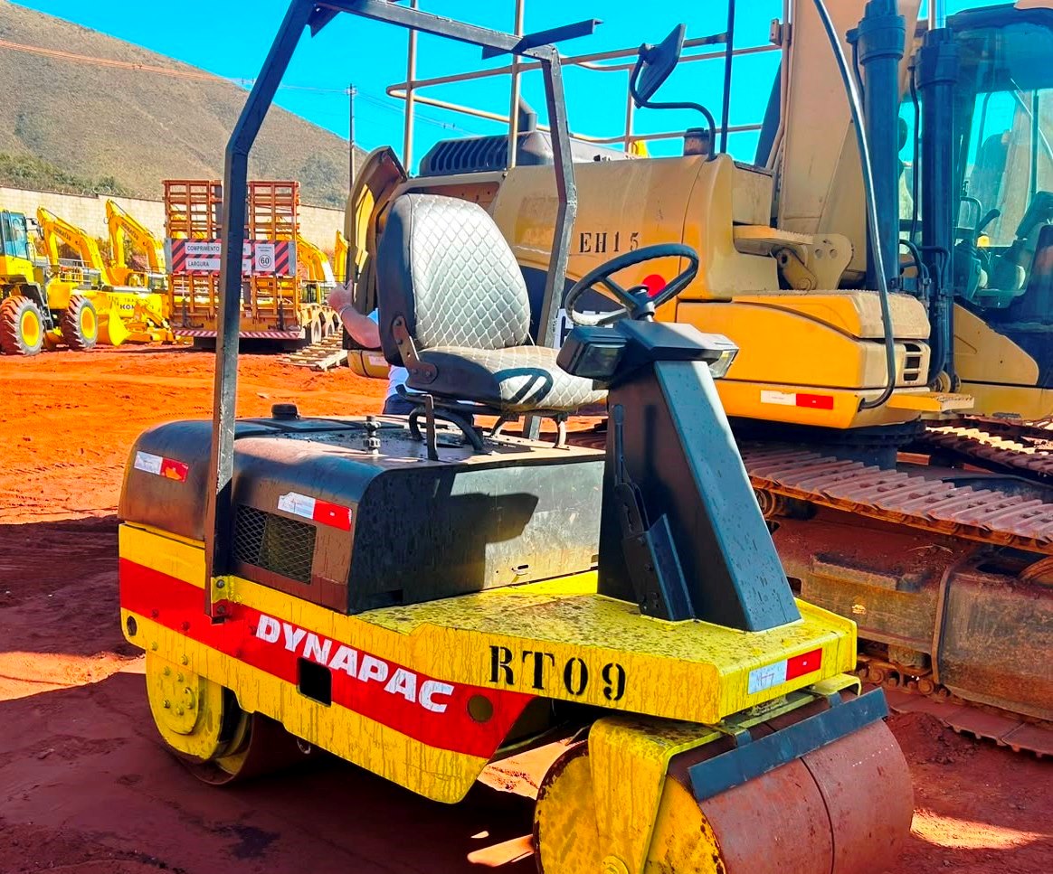 Rolo Compactador&nbsp;DYNAPAC&nbsp;LR95 - 26G311
