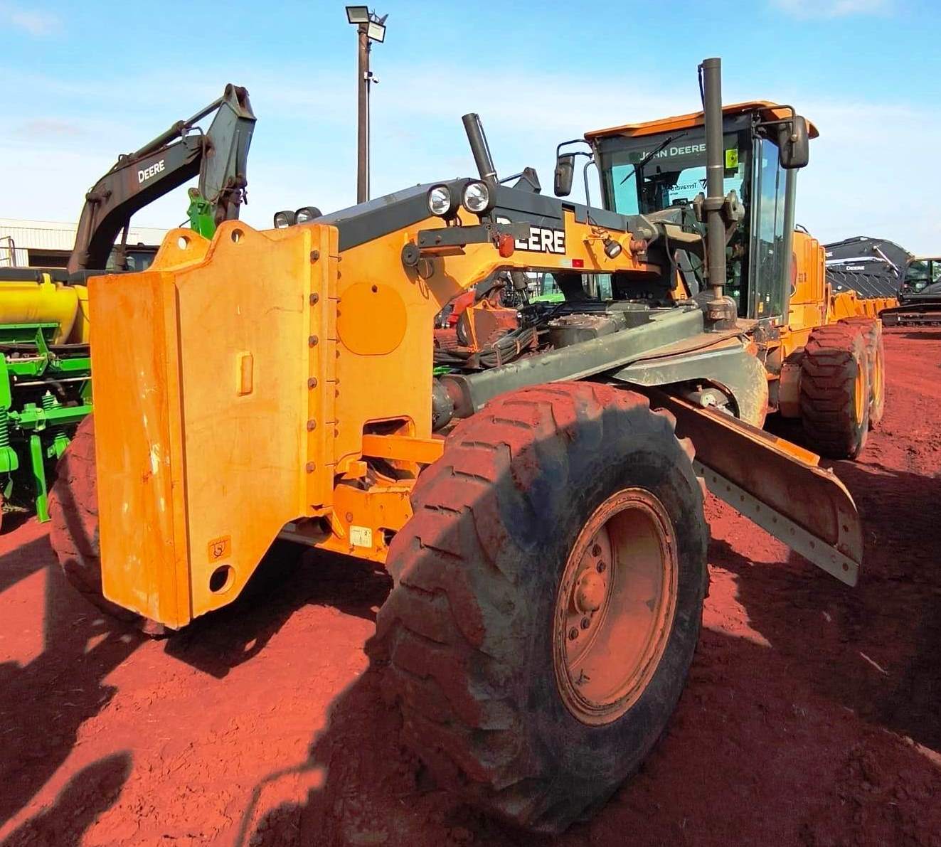 Motoniveladora&nbsp;JOHN DEERE&nbsp;620G - 26G319