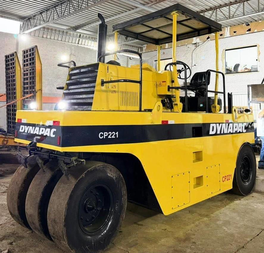 Rolo Compactador&nbsp;DYNAPAC&nbsp;CP221 - 26G323