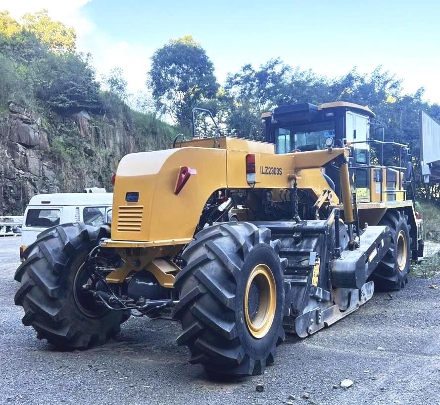 Recicladora XCMG XLZ2303S | Tratorex – Tratores, Máquinas e