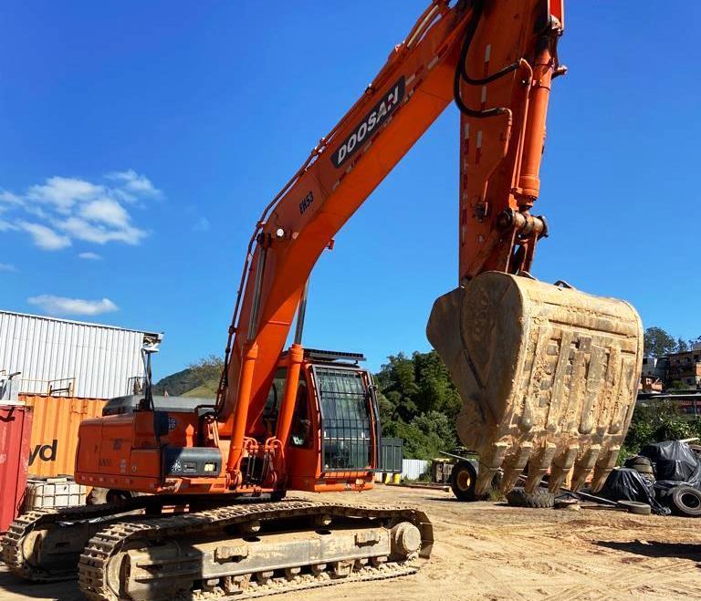 Escavadeira&nbsp;DOOSAN&nbsp;DX300 - 26H409