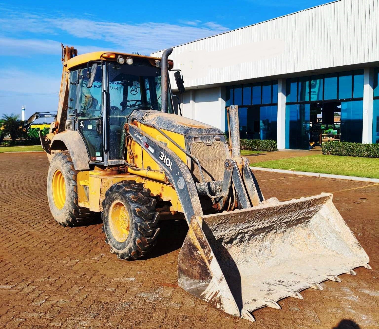 Retro Escavadeira&nbsp;JOHN DEERE&nbsp;310L - 26J410