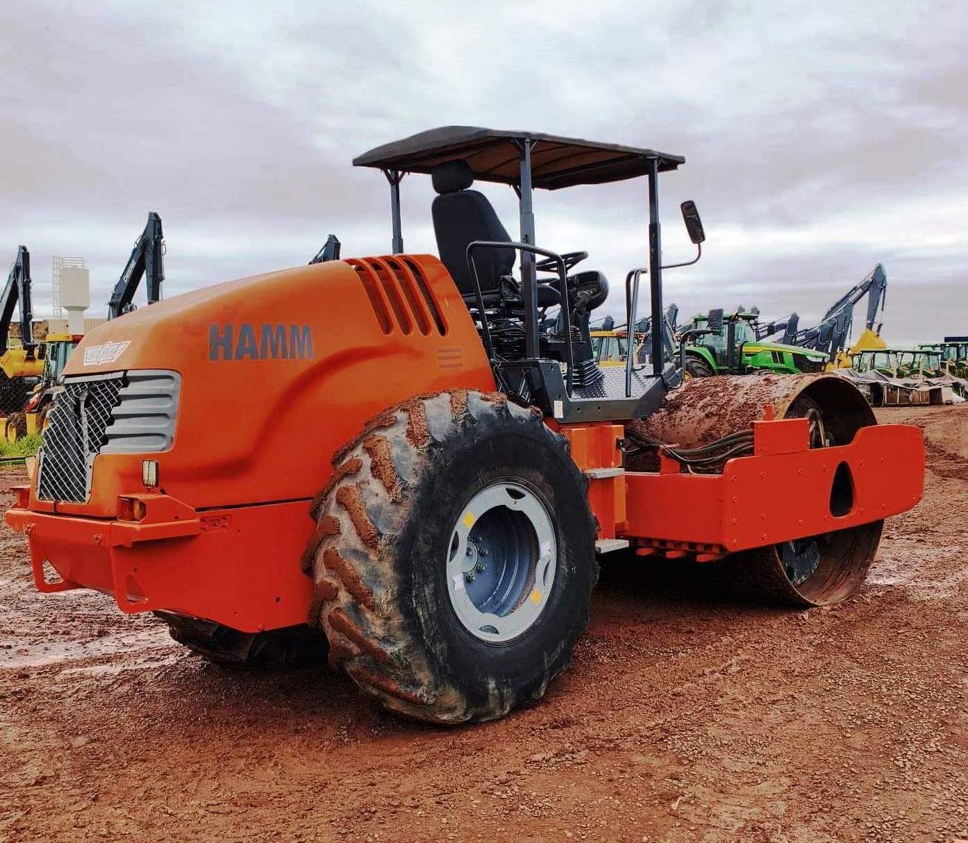 Rolo Compactador&nbsp;HAMM&nbsp;3411 - 26J418