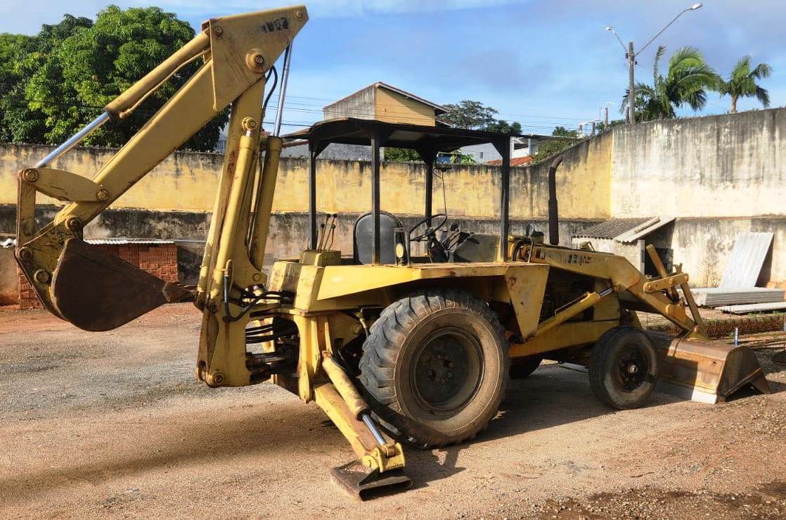 Retro Escavadeira&nbsp;CASE&nbsp;580H - 26J425